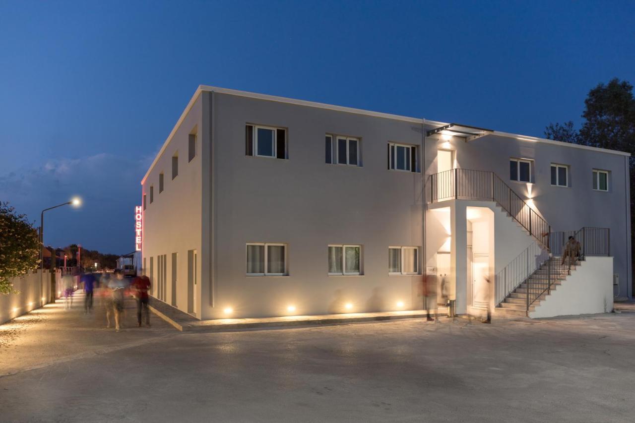 Local Hostel & Suites Potamos  Exterior photo