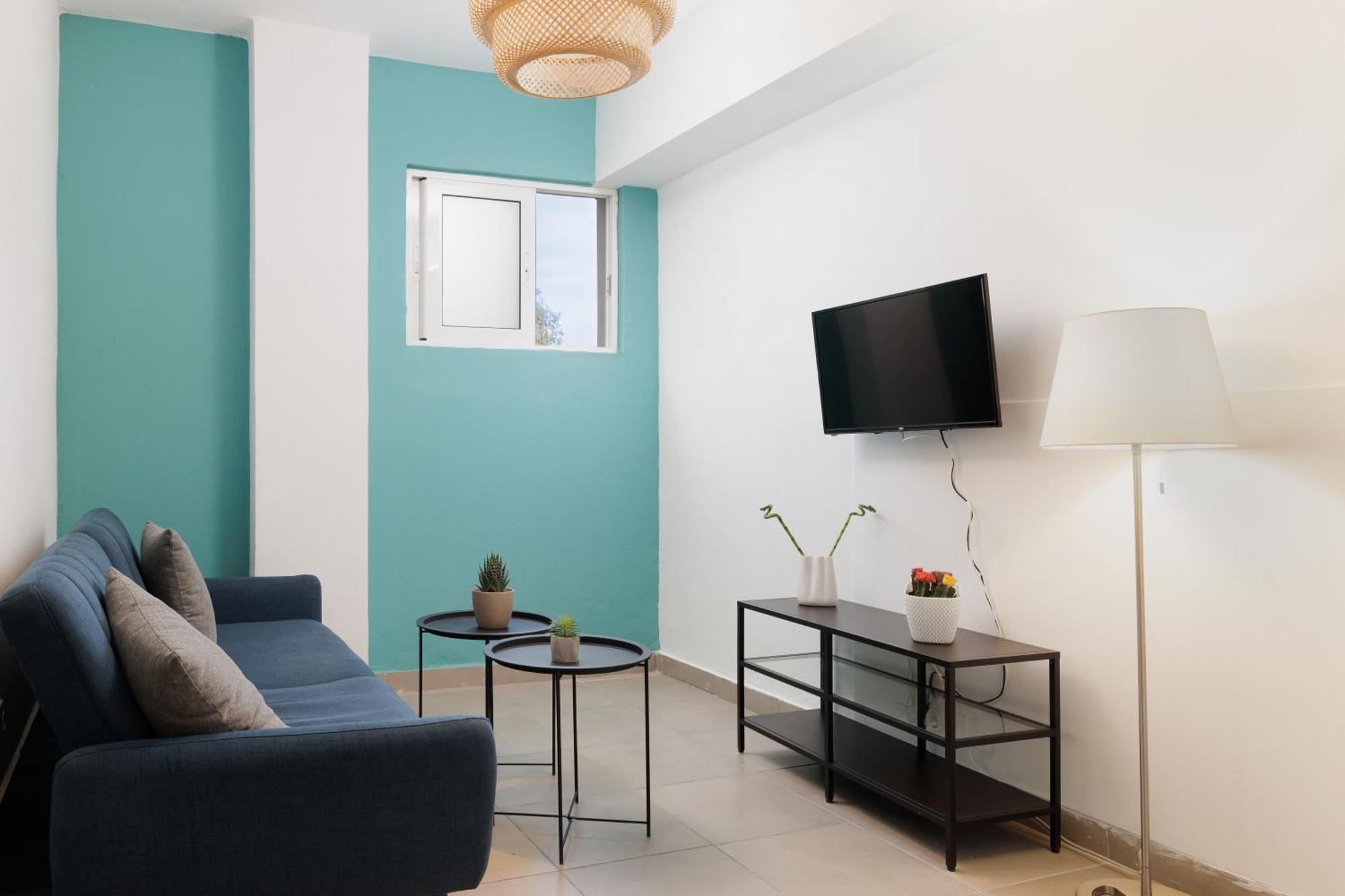 Local Hostel & Suites Potamos  Exterior photo