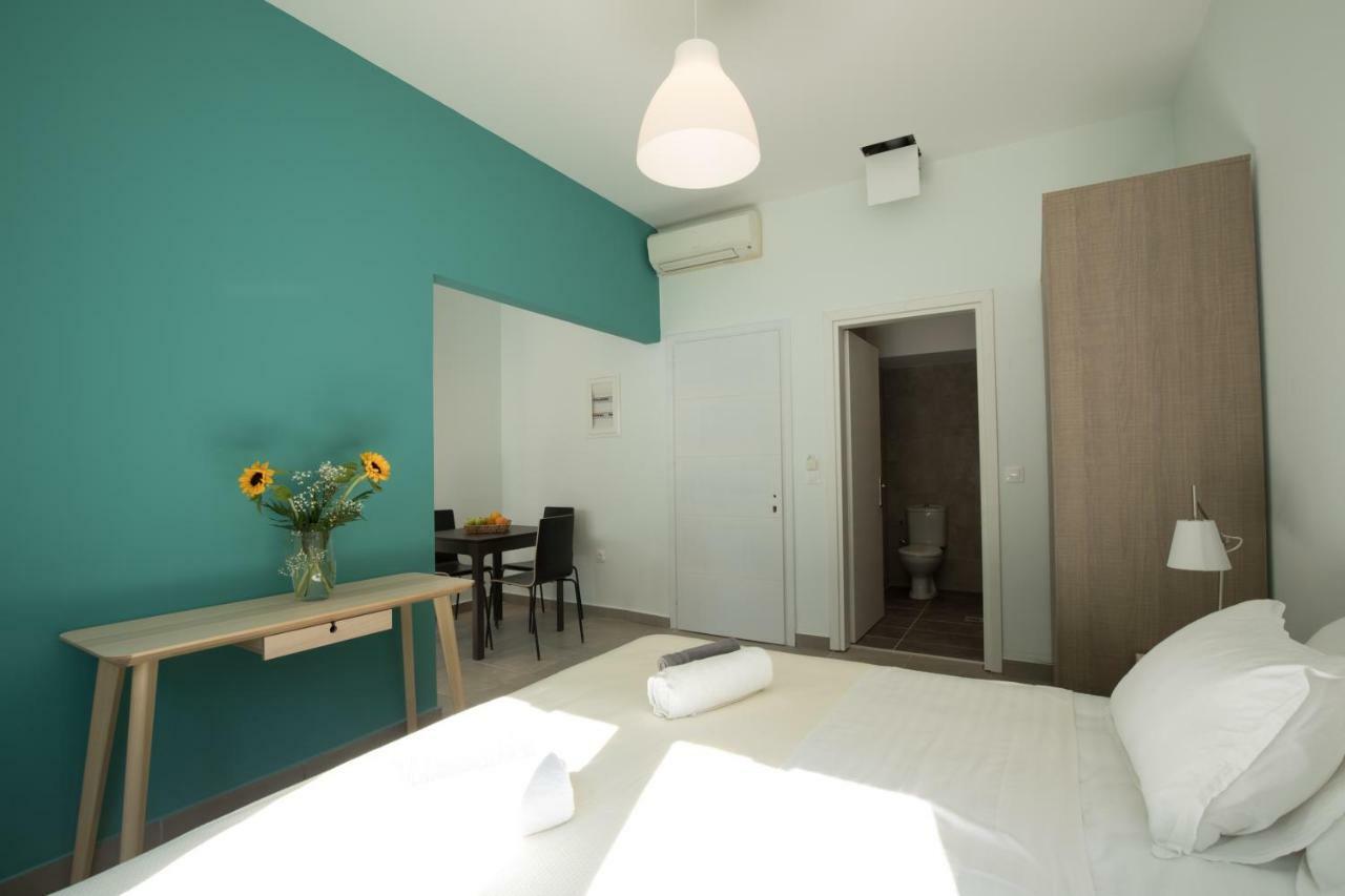 Local Hostel & Suites Potamos  Exterior photo
